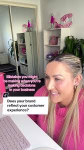 Tara Ladd's Instagram, Twitter & Facebook