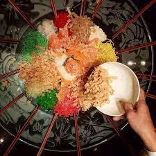 Prosperity Yee Sang Platter At Tanjung Ria Kitchen Hyattregencykinabalu Toss To A Prosperous Rooster Prosperity Yee Sang Platter Duck Roast Eat Peking Duck