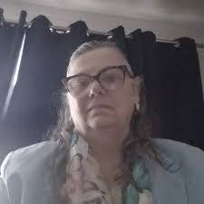 Robin Wheat's Instagram, Twitter & Facebook