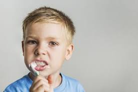 Anda bisa melakukan cara gosok gigi yang benar seperti yang telah dijelaskan diatas, sebab. Cegah Sakit Begini Cara Tepat Gosok Gigi