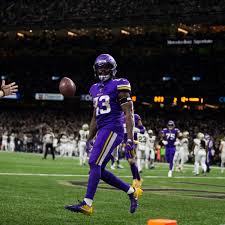 Dalvin cook the standout running back from florida state was arrested for allegedly hitting a female outside of a club. Dalvin Cook Runs Wild As Vikings Beat Lions Bring Me The News