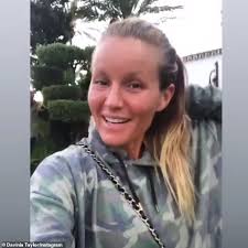 Looking at the photos from nashville, it seems like she has. Davinia Taylor Reveals She S En Route To See Her Son Grey 12 For The First Time In Four Months Readsector
