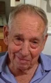 Robert Gilly's Instagram, Twitter & Facebook