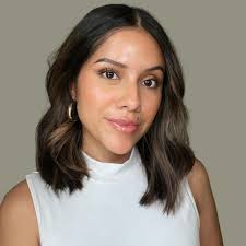 Erendira Hernandez's Instagram, Twitter & Facebook