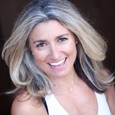 Julie Savage VA (@julieesavage)