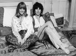 Obermaier und langhans werden 1968 von den rolling stones nach london eingeladen. Groupies Diese Frauen Schrieben Musikgeschichte Leute Bild De