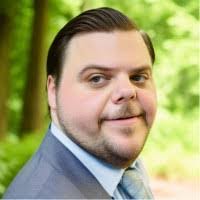 Catherine Kovach's Instagram, Twitter & Facebook