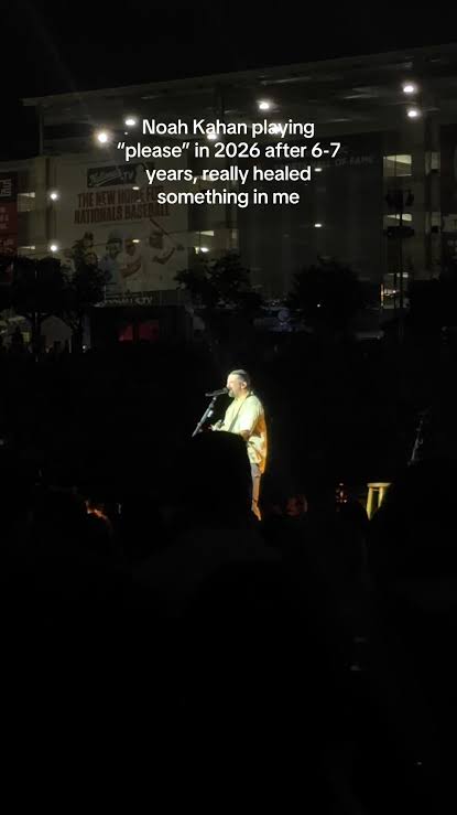 Noah Kahan “Please” live 2026 – emotional Great Divide Tour moment