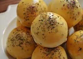 Bolitas De Pan De Oregano Y Ajo Pan De Cebolla Receta De Pan De Ajo Pan De Oregano