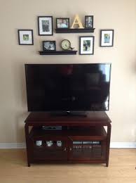 With a timeless look, this floating shelf fits most décor and can be installed virtually anywhere. Above Tv Wall Art Novocom Top