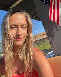 Faith Landers's Instagram, Twitter & Facebook