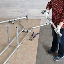 I'm in love with pipe tables! Pipe Frame Harvest Table