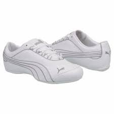 Best reviews guide analyzes and compares all tennis shoes of 2020. Famous Footwear Customer Review Love These Shoes Toms Shoes Women Toms Shoes Outlet Toms Canvas Shoes