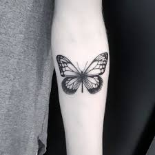 Black And White Butterfly Tattoo Meaning Butterfly Tattoo Meaning Tattoos Schmetterling Tatowierungen Schmetterling Tattoo