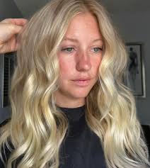 Hi yall it's Cat, your local stylist. Located in the charlotte harbor salon  suites I specialize in blondes, balayage and lived in color. If you are  looking for a stylist I would