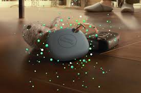 Saying that samsung scooped apple on airtag is a bit misleading, i admit, as the smarttag is at its galaxy s21 launch event samsung also announced that it will have a $40 smarttag+ at some point. Samsung S Galaxy Smarttag Plus With Uwb To Track Items With Ar Is Out April 16th The Verge