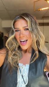 Danielle Backer's Instagram, Twitter & Facebook