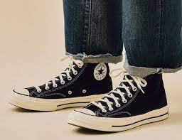 Boasting vintage details featured on the original and classic chuck taylor all star with modern updates like cotton canvas, high rubber siding and a more cushioned footbed, the. Qjslhaayeuj 3m