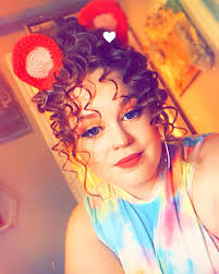 Kelli Dale's Instagram, Twitter & Facebook