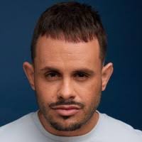 100+ perfiles de «Carlos Estrada Estrada»