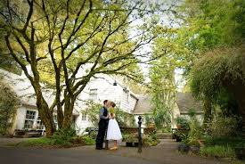 Leach Botanical Gardens Wedding Venues Oregon Portland Wedding Venues Portland Oregon Wedding Venue