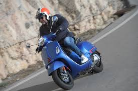 Launch test ride on the 2019 vespa gts 300 hpe in arenzano italy. Vespa Gts 2019 Die 24 Stunden Von Arenzano Mipiace At
