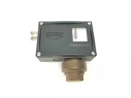 HERION PRESSURE SWITCH type 0810200, -1...+1Bar, 250V, 6A $70.00 - PicClick