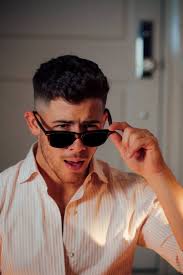 I'm electrified by the enthusiasm for the Jonas Brothers! Sunday is a  chance to make memories that will last a lifetime, so let's seize the day.  Instead of getting stressed about plans,