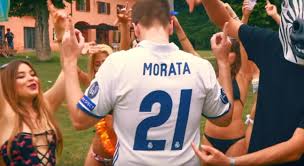 2020 avrupa futbol şampiyonası'nın (euro 2020) ilk yarı final maçında i̇talya ile alvaro morata ayrıca iki farklı avrupa şampiyonası'nda da (2016 ve 2020) 3'ten. Hochzeit Real Total