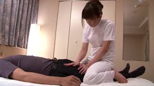 Beeg Japanese Idol Gives Erotic Rimming, Handjob, Blowjob, 69, and Oil  Massage in Love Hotel