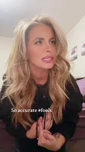 Ashley Varnell's Instagram, Twitter & Facebook