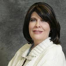 Laurel Walton's Instagram, Twitter & Facebook