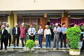 Posted by gombuckcrew at 7:14 am no comments Sma Maahad Al Mizan Facebook