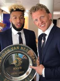 2 Spelers Die Vorig Seizoen Veel Inzet Hebben Getoond In De Competitie En Vervolgens Kampioen Zijn Geworden Voetbal Football Rotterdam