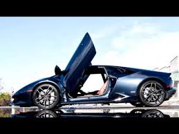 The car features an entirely new design and does away with the conventional doors, now incorporating butterfly doors instead. Lamborghini Huracan Finally Gets Lambo Vertical Doors Autoevolution