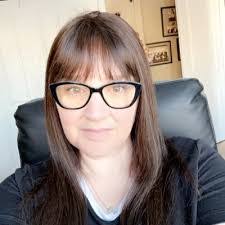 Cynthia Belliveau's Instagram, Twitter & Facebook