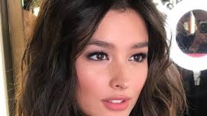 Kalian para pria yang melihatnya, pasti akan setuju bahwa wanita di bawah ini. Ini Daftar 5 Wanita Tercantik Di Dunia Tahun 2019