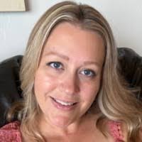 Jenna Cleary's Instagram, Twitter & Facebook