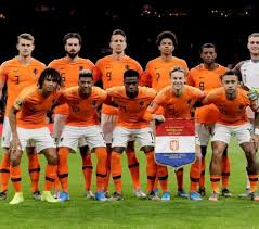 Voetbal.nl is hét platform voor amateurvoetballend nederland. Nederlands Elftal Onsoranje