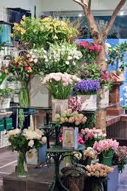 A Visit To A Beautiful Danish Florist Shop Bering House Of Flowers In Copenhagen Negozio Di Fiori Negozi Di Fiori Fiori