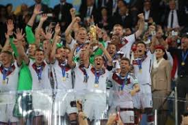 Taça das favelas são paulo tem a cerimônia de lançamento de sua segunda edição no museu do futebol, dia 2 de março. Melhor Da Copa Nos Numeros Kroos Diz Que Tecnico Merece Dormir Com Taca Noticias Uol Copa Do Mundo 2014