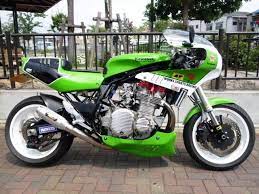 kawasaki z1改 1197r rocketgarage cafe racer magazine カフェレーサー カスタムバイク kawasaki バイク