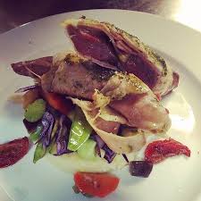 Saltimbocca De Magret De Canard Photo De La Brasserie Des Arts Montpellier Tripadvisor Idee Plat Plat Visiter Montpellier