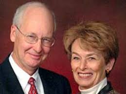 New visitors center directors