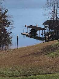 The lake has many coves, perfect to spend the weekend or the entire week. Lake Haven Marina Picture Of Smith Mountain Lake Moneta Tripadvisor