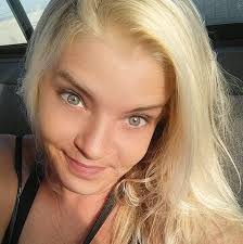 Introduction and photo sharing