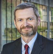 S U MME R 2 0 2 1 RE T H IN K ING A L C OH OL A D D IC T ION … L E ON K A S  S … L IF E A F T E R INC A R C E R A T ION … S