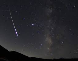 Meteor shower) and is designed by architect and designer evert jelle jelles for raak amsterdam, in the netherlands in 1965. De Vallende Sterren Zijn Donderdag In De Aanbieding De Standaard Mobile