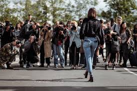 Полное имя — кендалл николь дженнер (kendall nicole jenner). Kendall Jenner Kardashians Supermodel Kylie Jenners Schwester Und Ihre Kindheit Fiv Magazin