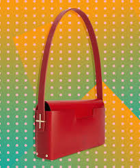 The best vegan handbags if you don't want to buy leather handbags anymore, with a focus on sustainable and ethical fashion. Spring 2021 Purse Trends Canadian Brands To Shop